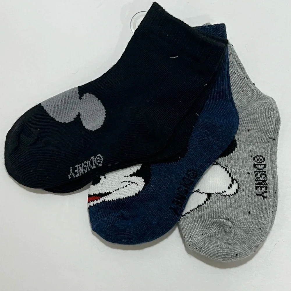 DISNEY🐭🖤 Mickey Mouse socks✨ 5 pairs🧦 size 5-6 1/2